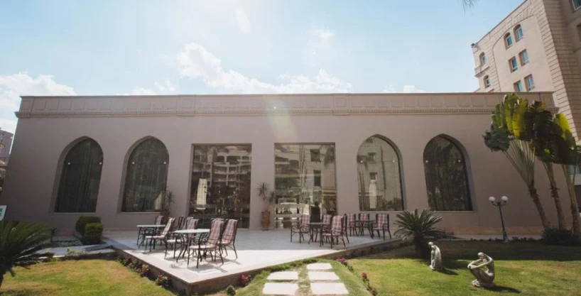 Grand Pyramids Hotel